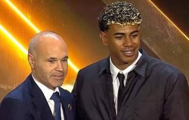 特别的缘分！瓦科与法比奥同年同月同日生，将争夺中超金靴