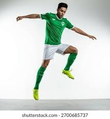 每体：巴萨有意与德容续约，同时想优化他的薪资结构